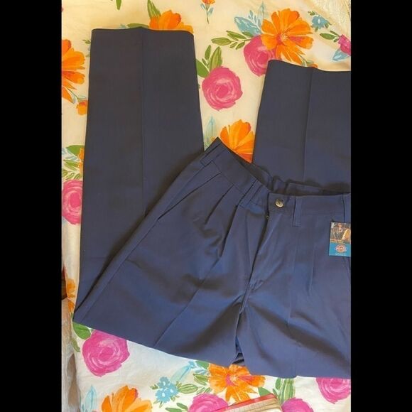 🛍Dickies Girls Classic Fit flat front Navy pants - Picture 2 of 7